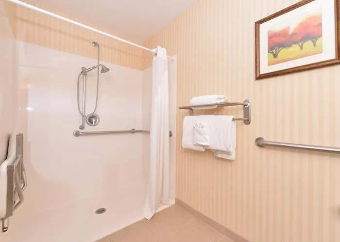 Express By Ihg Hotel