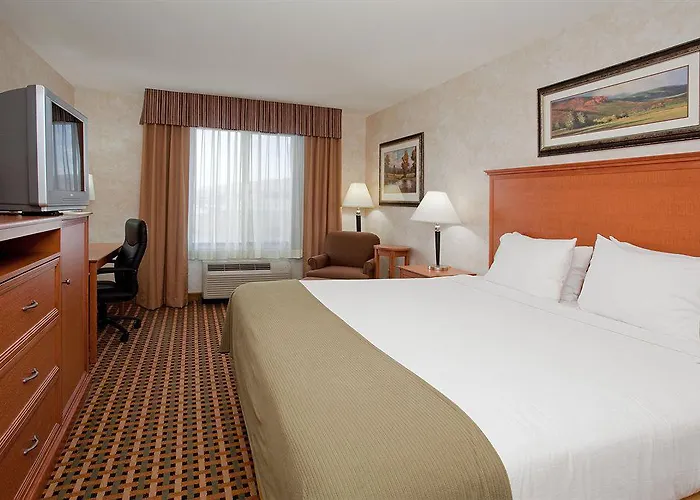 Express By Ihg 3*