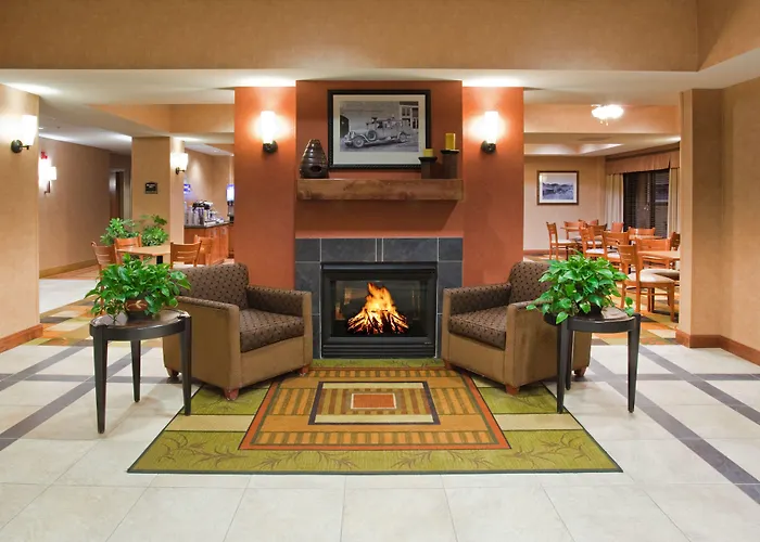 Hotel Express By Ihg Rawlins