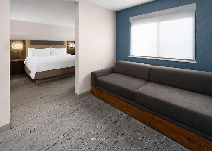 Hotel Express By Ihg Rawlins
