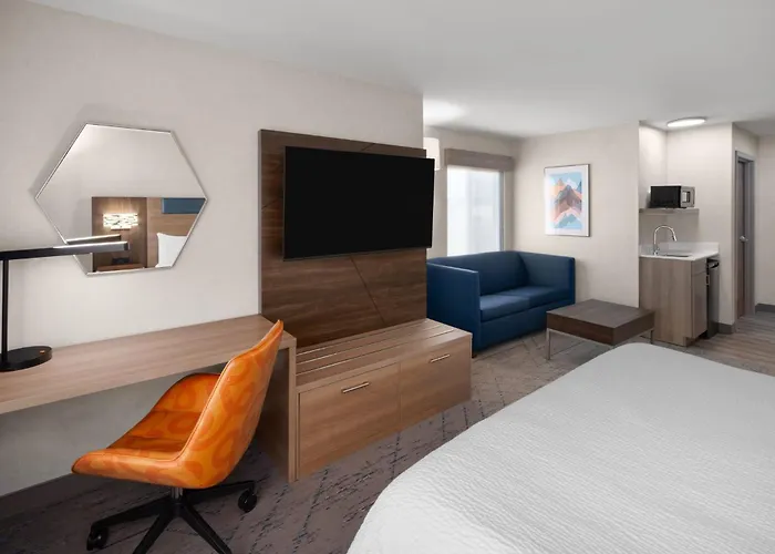 Hotel Express By Ihg Rawlins