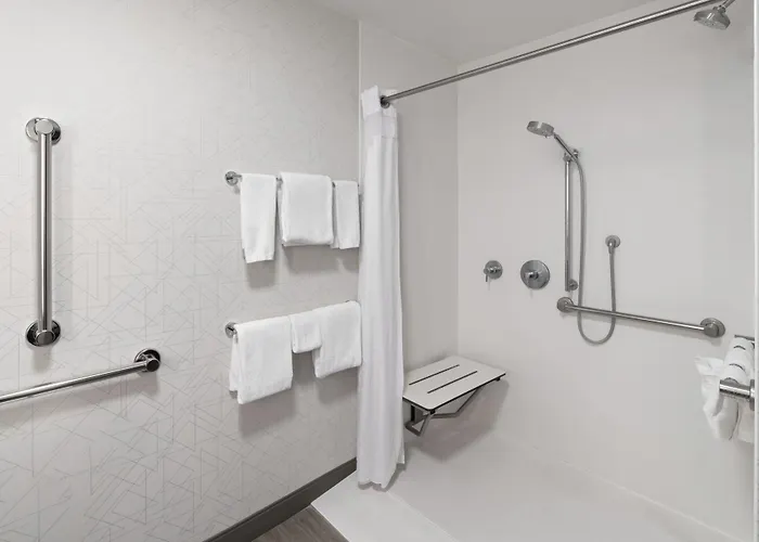 Hotel Express By Ihg Rawlins