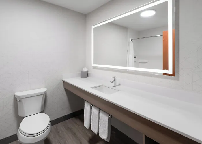 Hotel Express By Ihg Rawlins